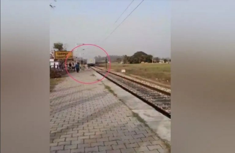 पूर्णागिरि जनशताब्दी एक्सप्रेस कई किलोमीटर तक उल्टी दौड़ी, 60 पैसेंजर की बची जान