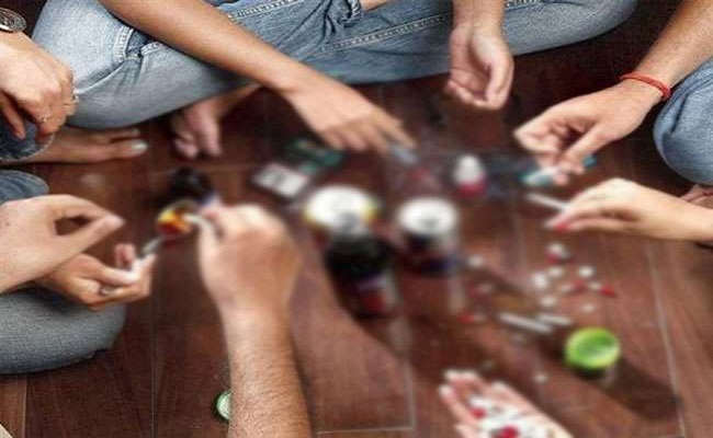 देहरादून:  नशा मुक्ति केंद्र से 12 युवक खिड़की तोड़कर फरार, 4 पहुंचे-8 अभी भी फरार