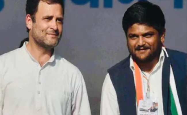 हार्दिक पटेल को लेकर उभरने लगे विरोध के स्वर, गुजरात के नए अध्यक्ष की मांग को लेकर राहुल से मिले कई नेता