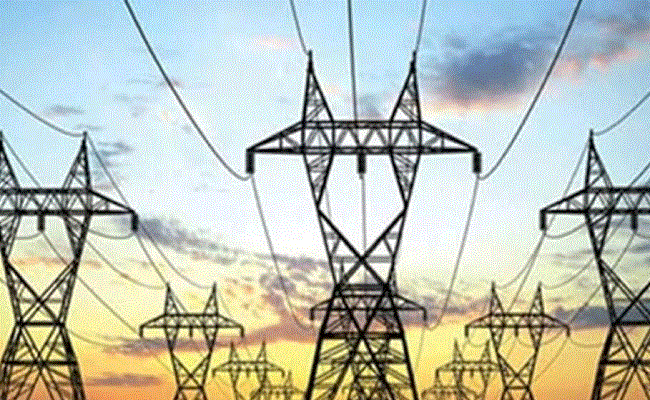 यूपी में घोर बिजली संकट, सभी जिलों पर असर-तीन दिन से हड़ताल पर बिजली कर्मचारी
