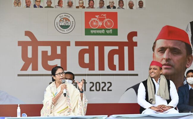 सपा को टीएमसी समर्थन:  यूपी चुनाव में उतरी ममता बनर्जी ने कहा, अखिलेश ने हमारा साथ दिया हम भी देंगे साथ