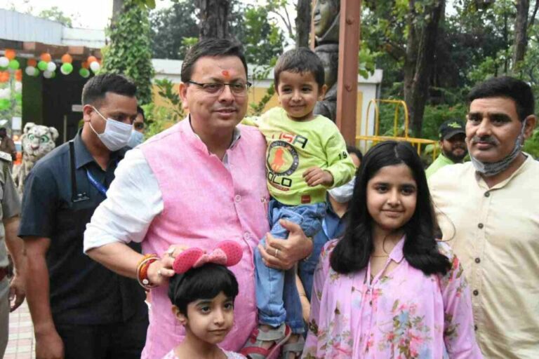 धामी सरकार का छोटे बच्चों को तोफहा: अब राज्य के सभी राष्ट्रीय पार्कों और चिड़ियाघरों में होगी फ्री एंट्री