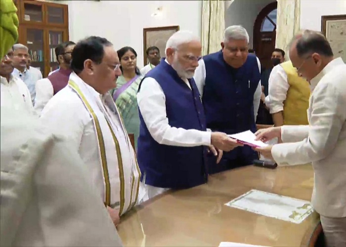 उपराष्ट्रपति चुनाव: एनडीए उम्मीदवार जगदीप धनखड़ ने दाखिल किया अपना नामांकन, पीएम मोदी भी रहे मौजूद
