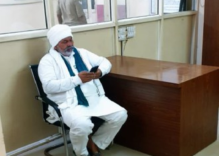 किसान संगठनों के प्रदर्शन से पहले राकेश टिकैत हिरासत में