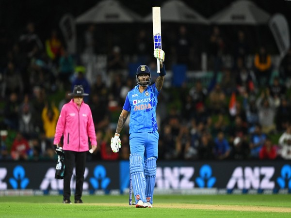 ICC T20 Ranking: सूर्यकुमार यादव बेस्ट रेटिंग पॉइंट्स के साथ टी20 रैंकिंग में नंबर-1 पर काबिज, विराट-बाबर लुढ़के
