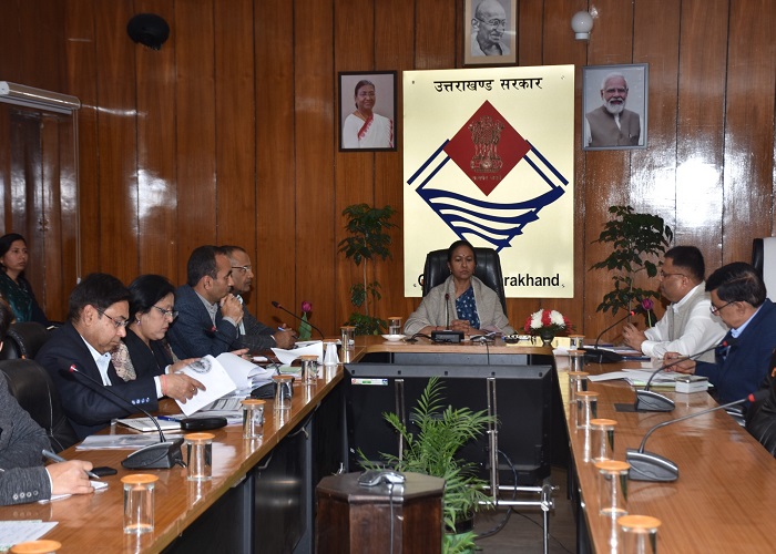 देहरादून: एसीएस रतूड़ी ने की जल जीवन मिशन की प्रगति समीक्षा, अधिकारियों को दिए ये निर्देश