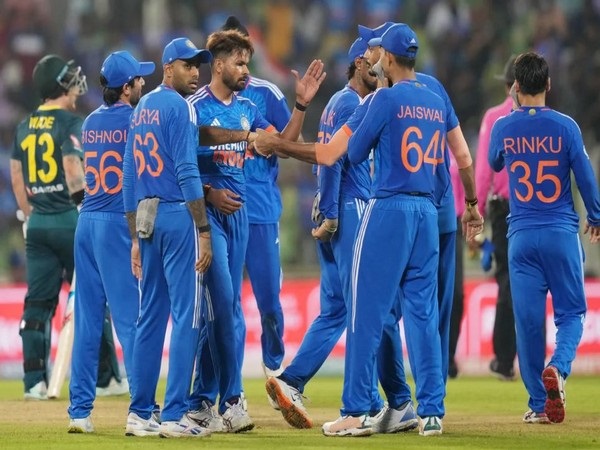 Ind Vs Aus T20: टीम इंडिया ने ऑस्ट्रेलिया को 44 रन से हराया, बल्लेबाजों के तूफान के बाद बिश्नोई-कृष्णा ने बरपाया कहर