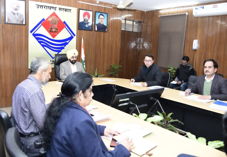 देहरादून: सीएस संधु की अध्यक्षता में आयोजित हुई राज्य गंगा समिति की बैठक