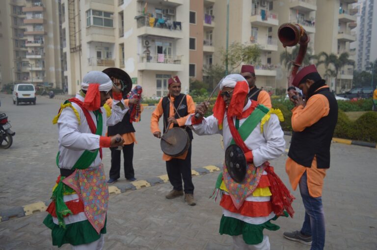 ईको विलेज-2 उत्तराखंडी समाज ने दिखाई सांस्कृतिक झलक, पहाड़ों की सुगंध लेकर आए छोलिया