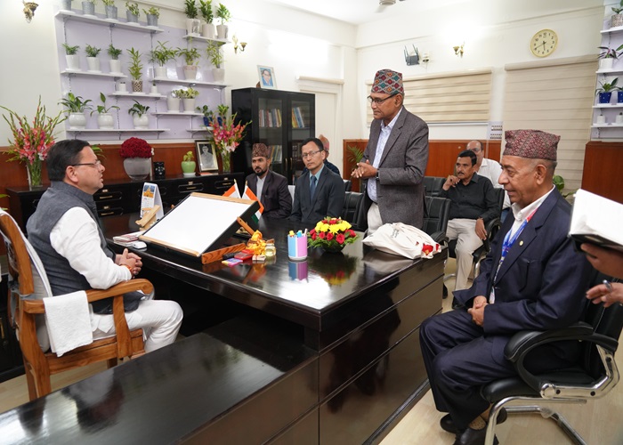 सीएम धामी से नेपाल एसोसिएशन ऑफ टूर एंड ट्रेवल एजेंट के प्रतिनिधियों ने की भेंट