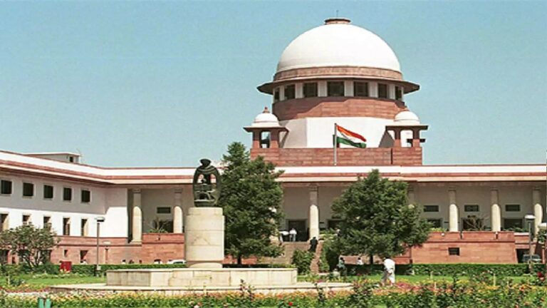 सुप्रीम कोर्ट का हाथरस भगदड़ की जांच वाली याचिका पर सुनवाई से इनकार, 121 लोगों की हुई थी मौत