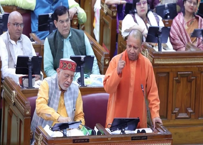 यूपी विधानसभा में लव जिहाद रोकथाम बिल पास, उम्रकैद तक की सजा का प्रावधान