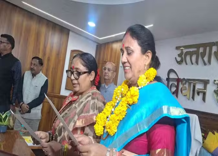 नवनिर्वाचित विधायक आशा नौटियाल ने लीं पद और गोपनीयता की शपथ, सीएम धामी भी रहे मौजूद