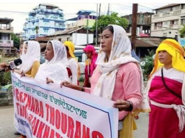 इंफाल में वक्फ अधिनियम के खिलाफ हज़ारों लोगों का प्रदर्शन, अधिनियम रद्द करने की मांग