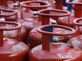 कमर्शियल LPG सिलेंडर ₹14.50 सस्ता, एविएशन फ्यूल की कीमतों में 4.4% की बड़ी कटौती