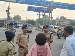 देहरादून में अलर्ट मोड: 451 चालान, 115 संदिग्धों से पूछताछ, गांव-शहर में पुलिस का बड़ा सत्यापन अभियान