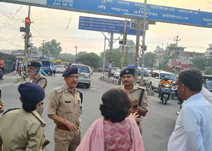 देहरादून में अलर्ट मोड: 451 चालान, 115 संदिग्धों से पूछताछ, गांव-शहर में पुलिस का बड़ा सत्यापन अभियान