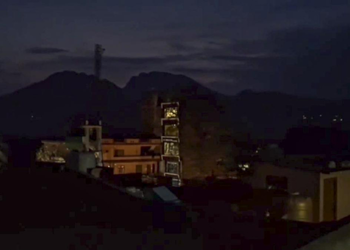 पश्चिमी सीमा पर पाक हमले नाकाम, भारतीय सेना ने ड्रोन और मिसाइलों को किया ढेर