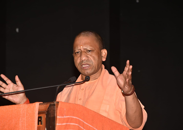 शिक्षा में हो राष्ट्र प्रथम की भावना: सीएम योगी आदित्यनाथ की शिक्षकों से अपील