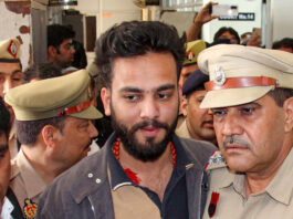 इल्विश यादव को कोर्ट से बड़ा झटका, सांप के जहर मामले में समन रद्द करने की याचिका खारिज