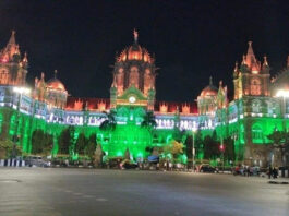 मुंबई का CSMT तिरंगे रंगों में रोशन, ऑपरेशन सिंदूर की सफलता मनाई गई