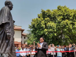 "जय भीम" के साथ शपथ ग्रहण के बाद सीजेआई बीआर गवई ने वकीलों को किया अभिवादन