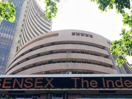 ट्रंप के दावे के बाद सेंसेक्स में भूकंप, भारत के सभी टैरिफ हटाने के आश्वासन पर 1,330 अंक की जोरदार छलांग