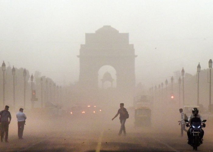 दिल्ली-NCR की हवा में ज़हर! प्रदूषण बढ़ने के पीछे निकला पाकिस्तानी कनेक्शन