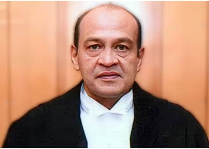 न्यायमूर्ति यशवंत वर्मा के खिलाफ FIR की याचिका सुप्रीम कोर्ट ने की खारिज