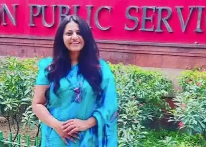 सुप्रीम कोर्ट ने पूर्व IAS प्रशिक्षु पूजा खेडकर को अंतरिम जमानत दी, कहा– 'नहीं है हत्यारा या आतंकवादी'