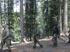 किश्तवाड़ मुठभेड़ में एक जवान शहीद, 2 घायल; आतंकवादियों की खोज जारी