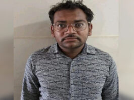 गुजरात में BSF और नौसेना की गोपनीय जानकारी पाक जासूस को व्हाट्सएप पर लीक करने वाला युवक गिरफ्तार