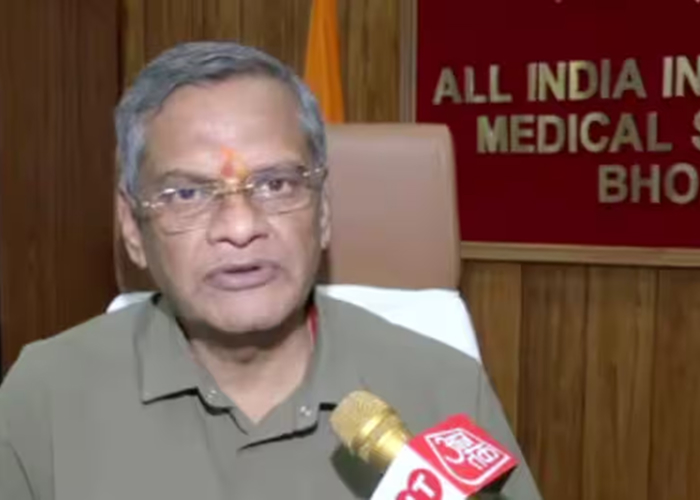 कोरोना के नए वेरिएंट पर बोले AIIMS डायरेक्टर: 