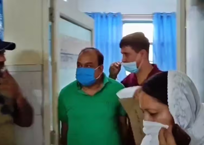 देहरादून में रिश्वतखोर पटवारी ने निगले नोट, विजिलेंस ने किया गिरफ्तार