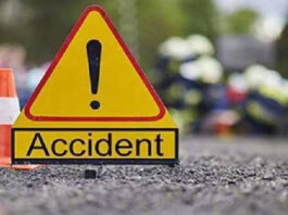 हरदोई में बारात से लौट रही तेज रफ्तार कार खाई में गिरी, 5 की मौत, 6 घायल