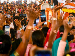 बिहार में पीएम के रोडशो में वृद्ध महिला की गर्मी से मौत, स्वास्थ्य पर हुआ बड़ा प्रश्नचिह्न
