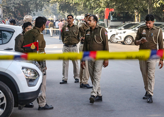दिल्ली के सुल्तानपुरी में युवक की चाकू से हत्या, तीन आरोपी गिरफ्तार