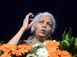 निर्मला सीतारमण का डीएमके पर हमला, जाति जनगणना पर श्रेय लेने का किया खंडन