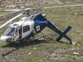 केदारनाथ में बड़ा हादसा टला: लैंडिंग के वक्त हेली एम्बुलेंस दुर्घटनाग्रस्त, तीनों सवार सुरक्षित