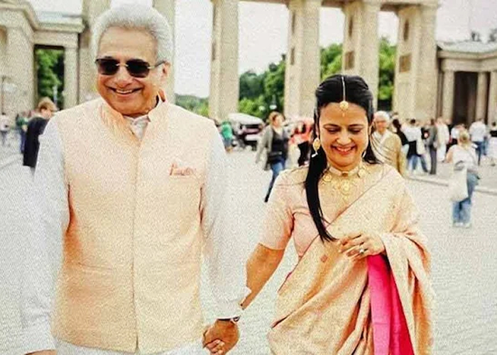 महुआ मोइत्रा ने विदेश में पूर्व बीजद सांसद पिनाकी मिश्रा से रचाई शादी