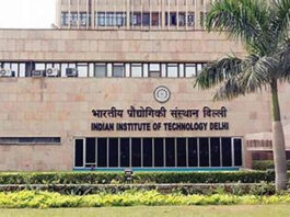 IIT दिल्ली छात्र हॉस्टल रूम में मृत मिला, शरीर पर नहीं मिले बाहरी चोट के निशान — कारण बना रहस्य