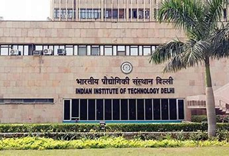 IIT दिल्ली छात्र हॉस्टल रूम में मृत मिला, शरीर पर नहीं मिले बाहरी चोट के निशान — कारण बना रहस्य