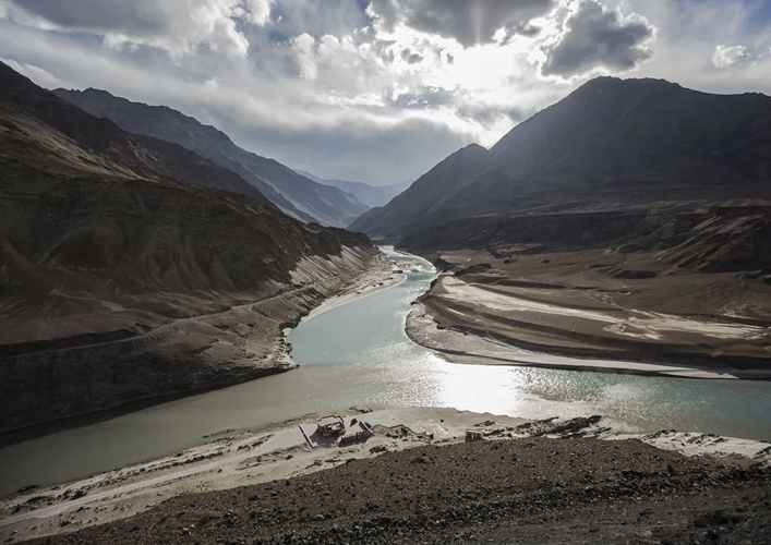संकट के बीच पाकिस्तान ने इंदस संधि पर भारत को लिखे 4 पत्र, बढ़ा तनाव का माहौल!