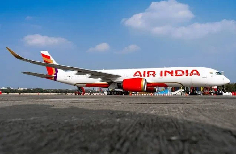 थाईलैंड में एयर इंडिया की फ्लाइट में बम की धमकी से हड़कंप, फुकेट एयरपोर्ट पर कराई गई इमरजेंसी लैंडिंग