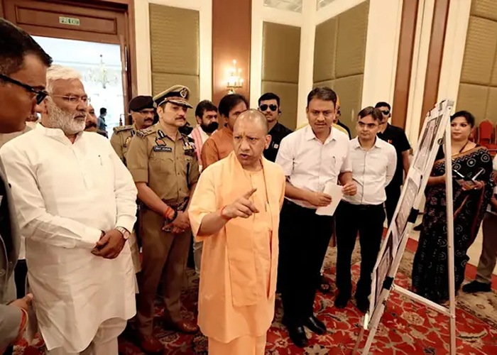 केंद्रीय क्षेत्रीय परिषद बैठक से पहले सीएम योगी ने काशी में तैयारियों का लिया जायजा, अमित शाह करेंगे अध्यक्षता