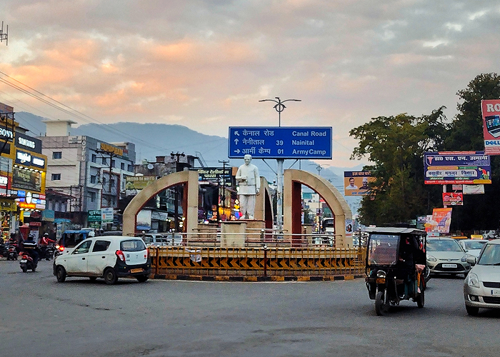 हल्द्वानी के नामी होटल के जीएम पर दिल्ली की युवती ने लगाया दुष्कर्म का आरोप, पुलिस ने किया गिरफ्तार