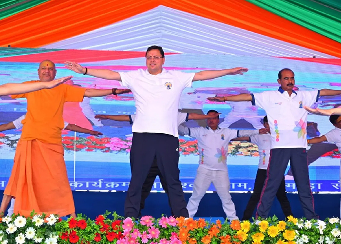 अंतरराष्ट्रीय योग दिवस: गैरसैंण में सीएम धामी ने किया भव्य आयोजन, 9 देशों के राजनयिकों का किया स्वागत