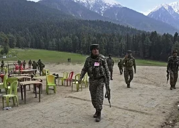 पहलगाम हमले में बड़ी कार्रवाई: दो आरोपी गिरफ्तार, लश्कर के तीन आतंकी चिन्हित