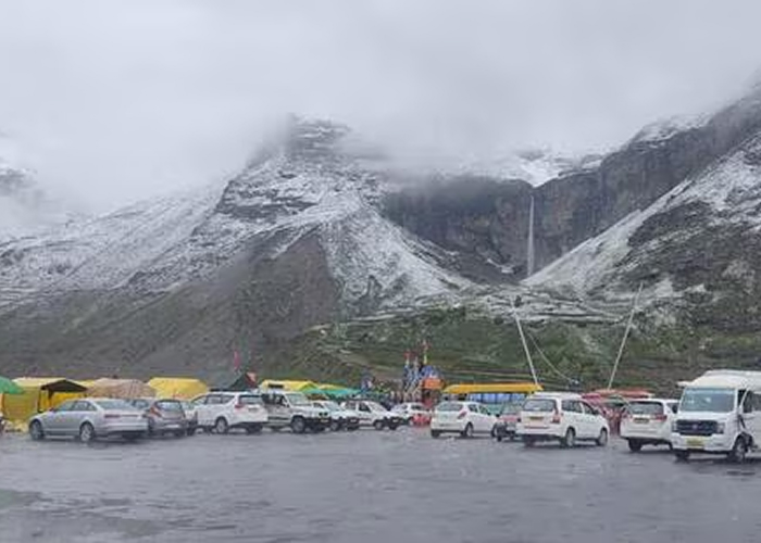 उत्तराखंड में मानसून का कहर: हाईवे बंद, तीर्थयात्री फंसे, चारधाम यात्रा पर लगा ब्रेक