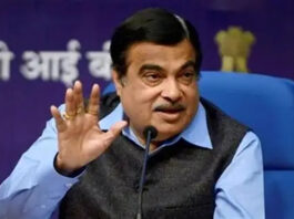 टू-व्हीलर पर टोल टैक्स की खबरें अफवाह: नितिन गडकरी ने किया खंडन, बताया 'भ्रामक और सनसनीखेज'
